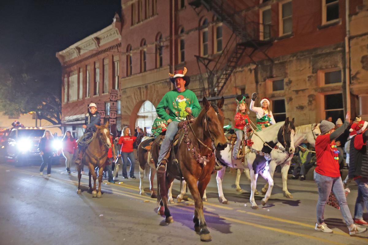 2023 WAXAHACHIE CHRISTMAS PARADE AND TREE LIGHTING (photos by Mike