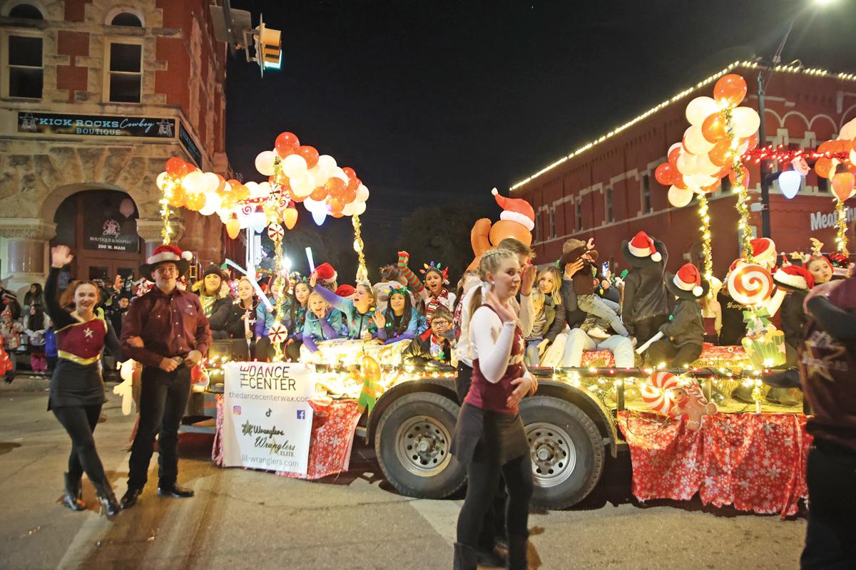 2023 WAXAHACHIE CHRISTMAS PARADE AND TREE LIGHTING (photos by Mike