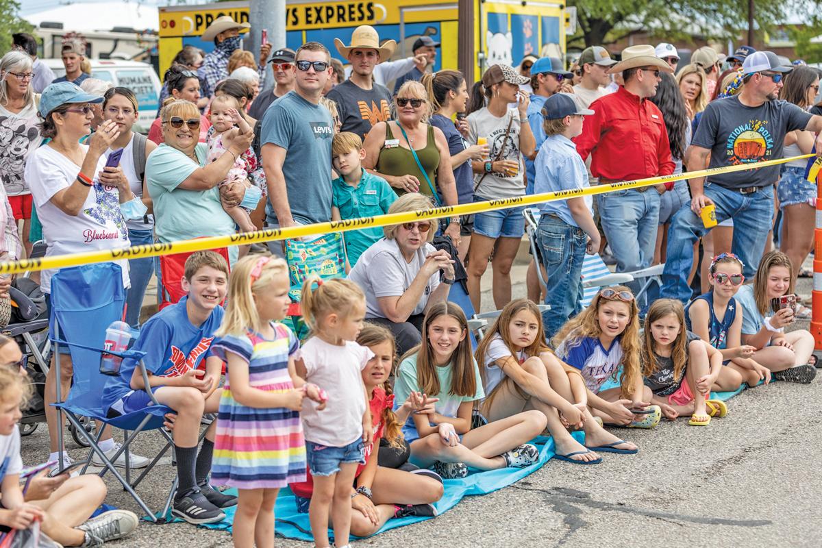 2021 ENNIS POLKA FESTIVAL PARADE (Photos by Deon Grandon / Deon Grandon