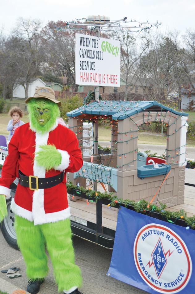 2021 Midlothian Holiday Christmas Parade (photos by Laurie Lundberg